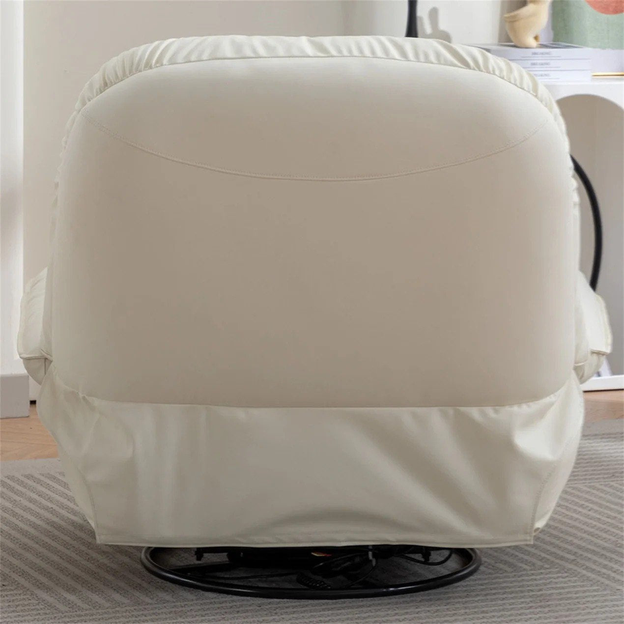 Luxury Oversized Smart Recliner – Redefining Modern Comfort